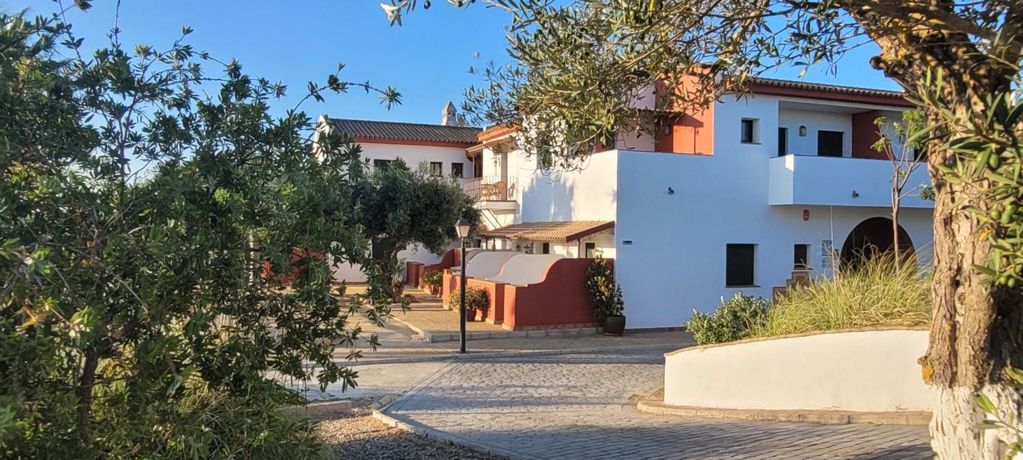 Hotel Sindhura Vejer de la Frontera Exterior photo